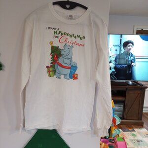NWOT Hippo Christmas Tee Small